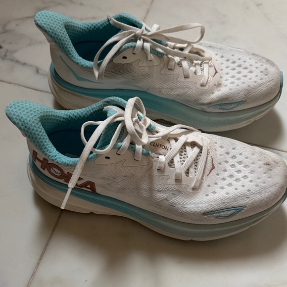 Hoka Shoes - Hoka Women's White and Aqua/Teal Clifton 9 Running Shoes